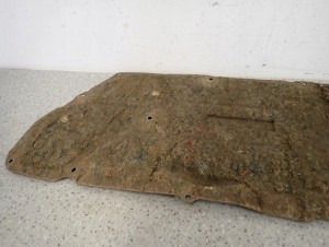 SUZUKI SWIFT III MK6 04- WYCISZENIE POKRYWY MASKI SILNIKA 6/9 MINIATURA