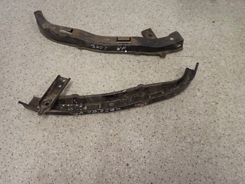 HONDA JAZZ II 02-07 LISTWA POD LAMPĘ PRZÓD PRAWĄ 2/4