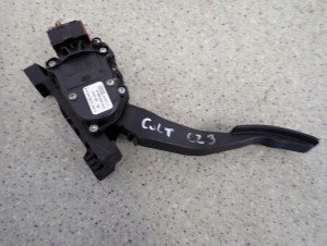 MITSUBISHI COLT BENZ 04- POTENCJOMETR GAZU PEDAŁ