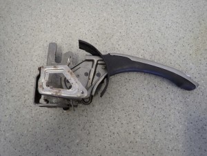 TOYOTA AURIS 06- DŹWIGNIA HAMULCA RĘCZNEGO 2/5 MINIATURA