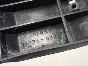 SUZUKI SWIFT 04- ŚLIZG ZDERZAKA PRZEDNI PRAWY 5/5 MINIATURA