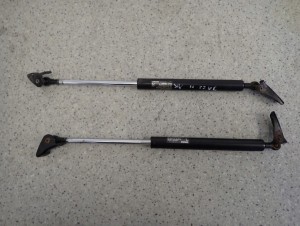 HONDA JAZZ II 02-07 SIŁOWNIKI KLAPY BAGAŻNIKA 4/4 MINIATURA