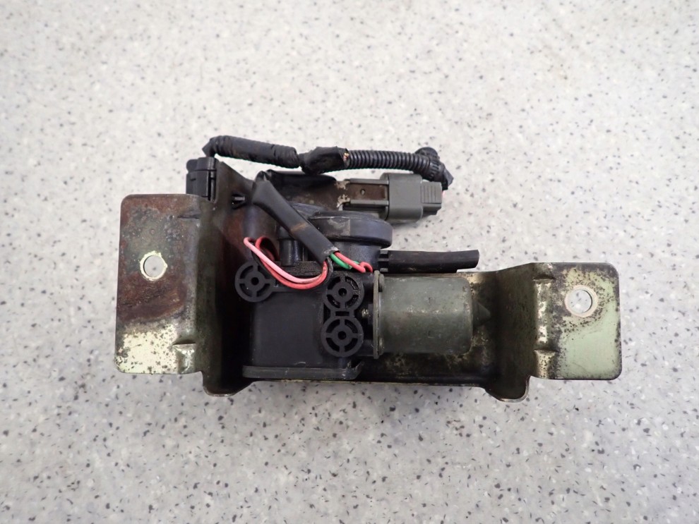 SUZUKI GRAND VITARA I 98- ELEKTROZAWÓR POMPKA NAPĘDU PRZEDNIEGO 1/5