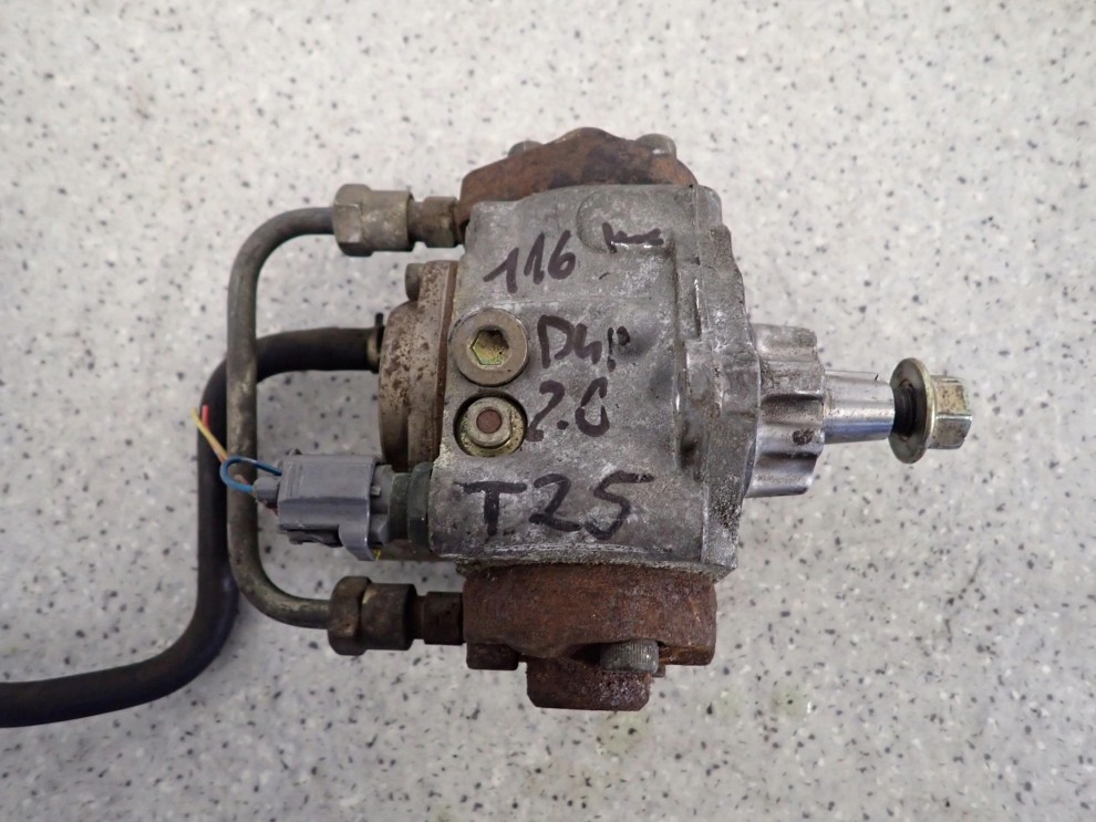 TOYOTA AVENSIS COROLLA 02-05 2.0 D 116 KM POMPA WTRYSKOWA 5/6