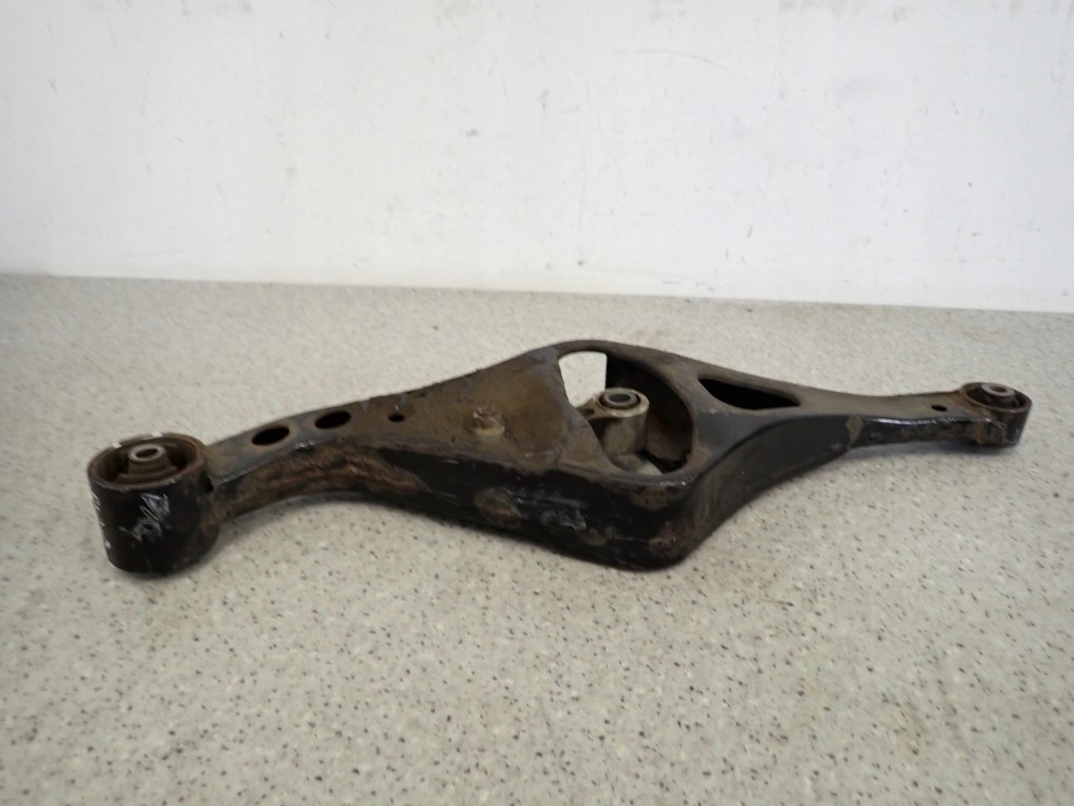 NISSAN PRIMERA P12 02-07 PANHARD TYLNEJ BELKI ZAWIESZENIA 4/7