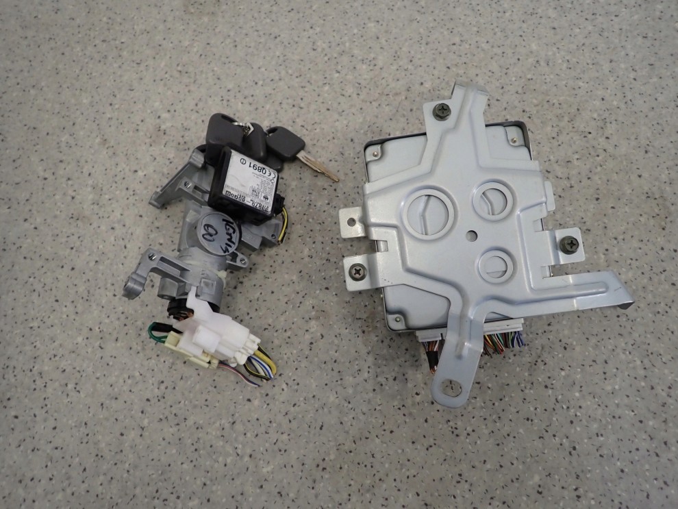 SUZUKI IGNIS 1.3i 00-03 ZESTAW STARTOWY STEROWNIK STACYJKA 5/6