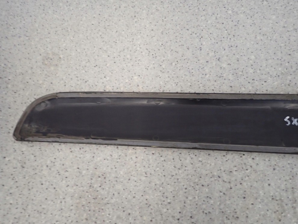 SUZUKI SX4 06-13 LISTWA DRZWI PRZEDNIA PRAWA 2/5