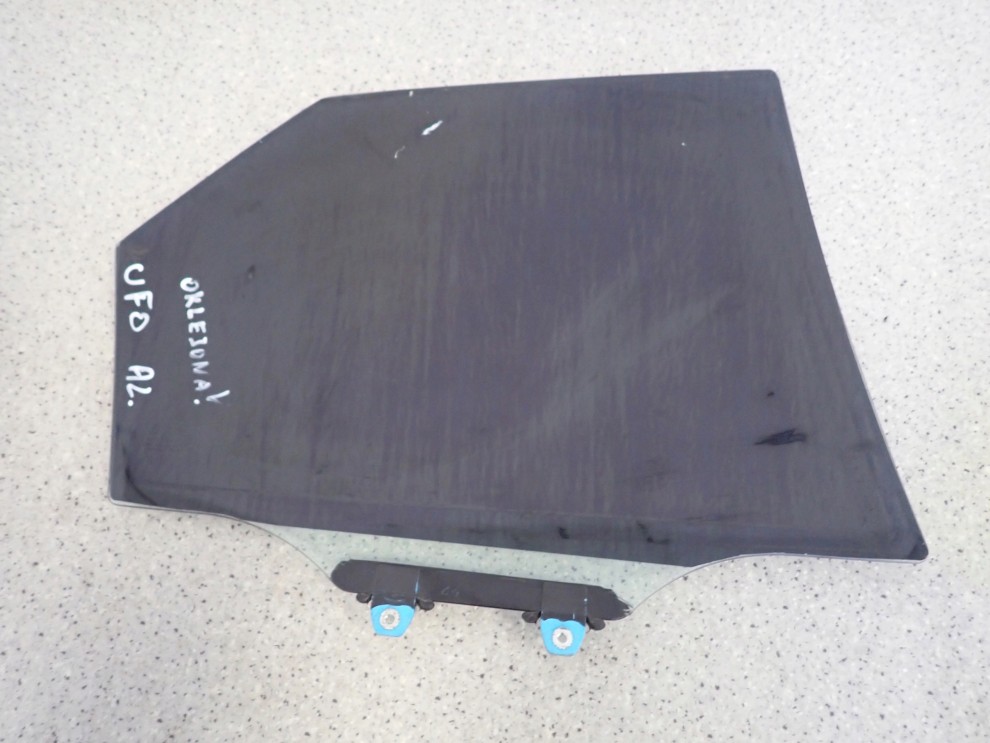 HONDA CIVIC VIII UFO 06- SZYBA TYLNA LEWA 3/3