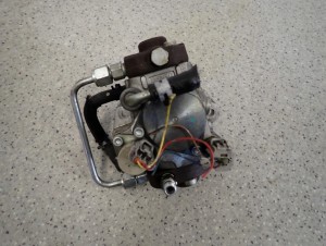 TOYOTA AVENSIS T25 COROLLA VERSO 2,0 D 126 KM POMPA WTRYSKOWA 7/7 MINIATURA