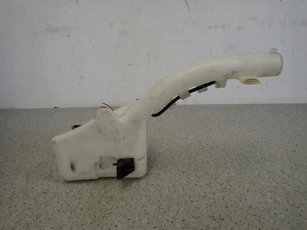 MAZDA2 MAZDA 2 02-07 ZBIORNICZEK PŁUNU DO SPRYSKIWACZY 4/6