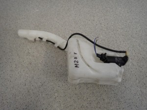 MAZDA2 MAZDA 2 02-07 ZBIORNICZEK PŁUNU DO SPRYSKIWACZY 1/6 MINIATURA