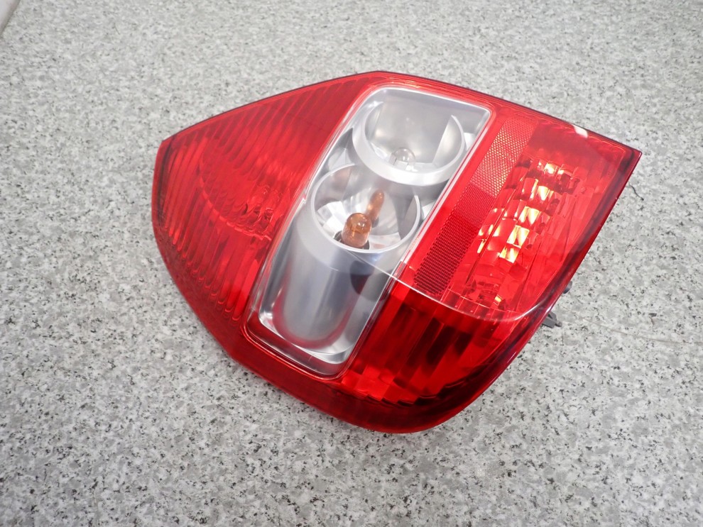 HONDA JAZZ 02-05 LAMPA TYLNA LEWA 2/6