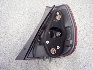 HONDA JAZZ 02-05 LAMPA TYLNA LEWA 5/6 MINIATURA