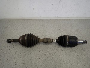 TOYOTA AVENSIS T25 2.2 D4D 03-08 PÓŁOŚ PRZEDNIA LEWA