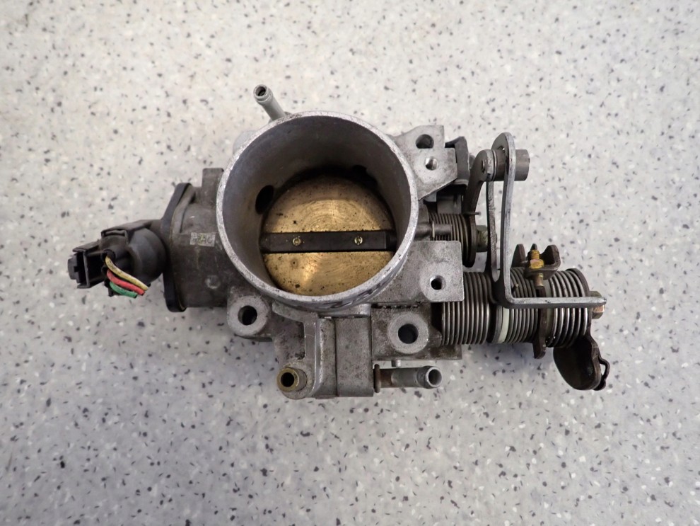 HONDA LEGEND 3.2 V6 KA8 92-96 PRZEPUSTNICA POWIETRZA 1/4