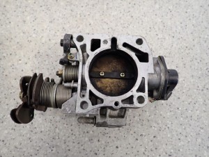 HONDA LEGEND 3.2 V6 KA8 92-96 PRZEPUSTNICA POWIETRZA 3/4 MINIATURA