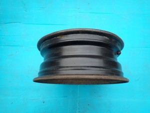 TOYOTA YARIS II 06-11 FELGA STALOWA 15\