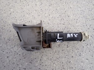 MITSUBISHI ASX 10-16 SPRYSKIWACZ REFLEKTORA PRZEDNI LEWY C06A 8/8 MINIATURA