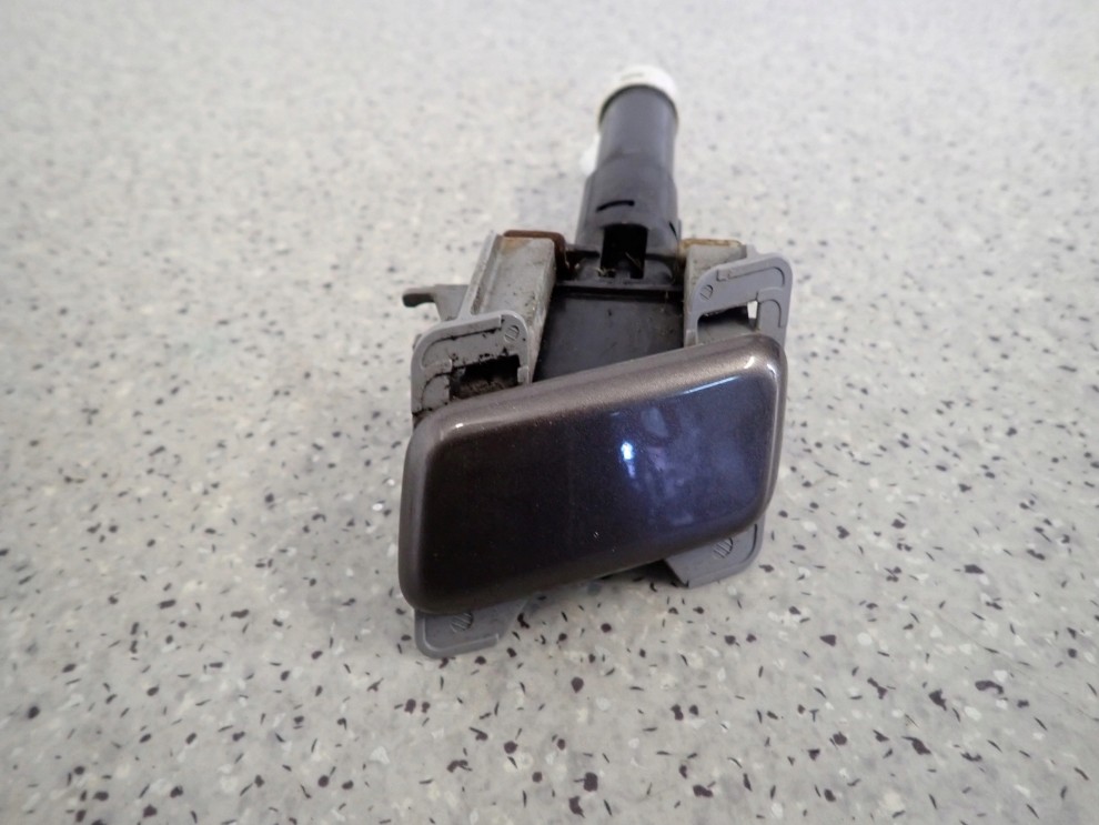 MITSUBISHI ASX 10-16 SPRYSKIWACZ REFLEKTORA PRZEDNI PRAWY C06A 3/7