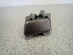 MITSUBISHI ASX 10-16 SPRYSKIWACZ REFLEKTORA PRZEDNI PRAWY C06A 2/7 MINIATURA