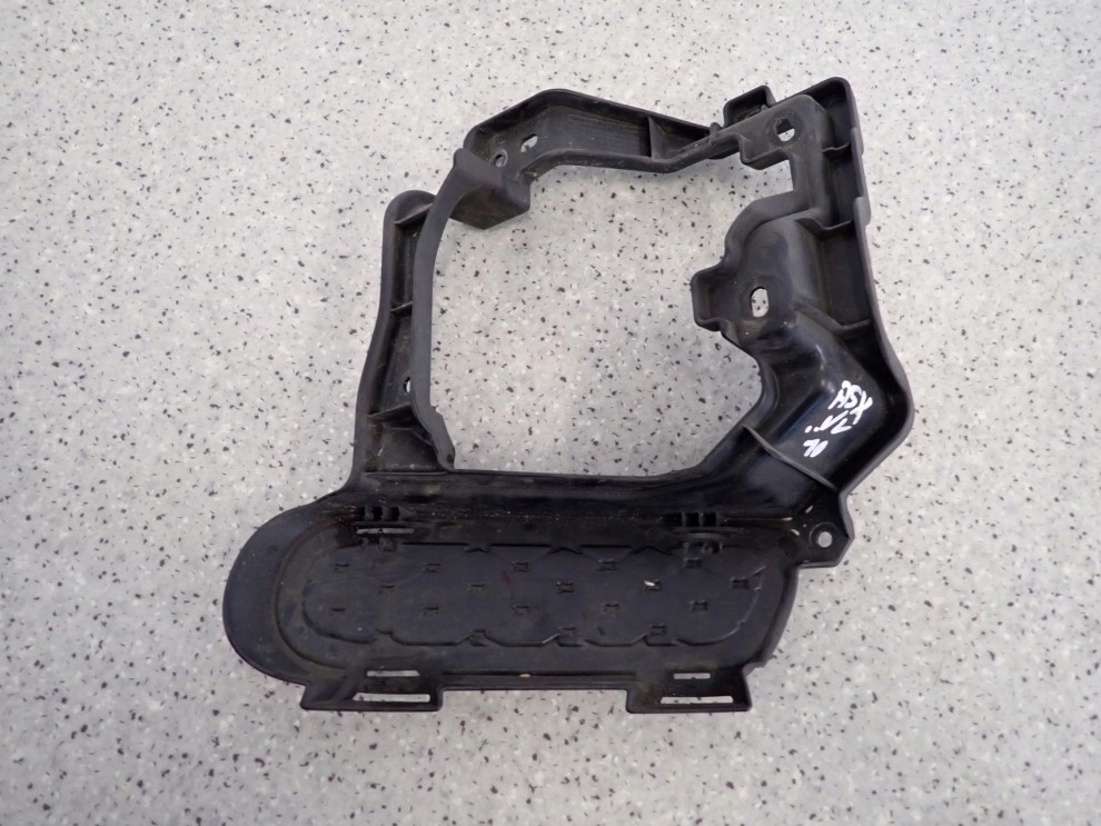 MITSUBISHI ASX 10-13 KRATKA ZDERZAKA UCHWYT HALOGENU LEWY 4/5