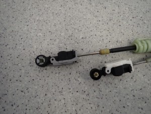 SUZUKI SWIFT 05-07 DIESEL DDIS LINKI ZMIANY BIEGÓW PRZEDLIFT 2/6 MINIATURA