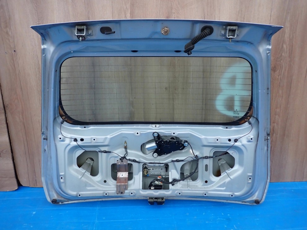 MITSUBISHI COLT 04-08 5d KLAPA BAGAŻNIKA SZYBA T42 7/8