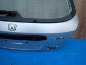 HONDA CIVIC VII HB 5D 01-03 KLAPA BAGAZNIKA SZYBA TYLNA 6/12 MINIATURA