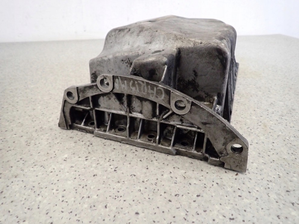 MITSUBISHI CARISMA 1.9 TD 96-00 MISKA OLEJOWA 8/8