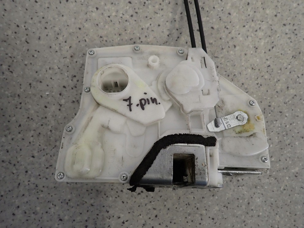 SUZUKI SX4 06- FIAT SEDICI ZAMEK DRZWI PRZEDNI LEWY 7 PINÓW 6/7