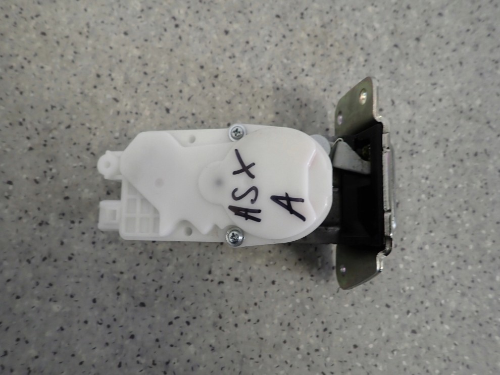 MITSUBISHI ASX 10-16 ZAMEK KLAPY TYLNEJ BAGAŻNIKA 1/4