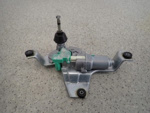 MITSUBISHI ASX 10-16 SILNICZEK WYCIERACZKI TYLNEJ 1/5 MINIATURA