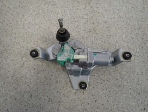 MITSUBISHI ASX 10-16 SILNICZEK WYCIERACZKI TYLNEJ 2/5 MINIATURA