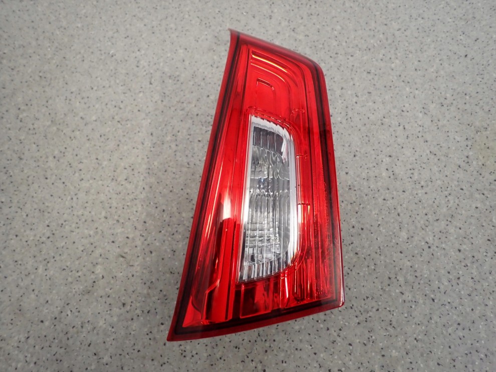 MITSUBISHI ASX 10-16 LAMPA TYLNA LEWA WEWNĘTRZNA 1/5