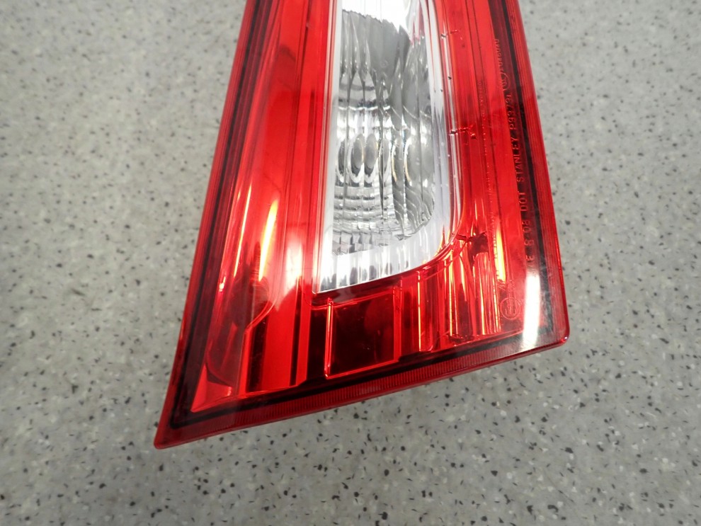 MITSUBISHI ASX 10-16 LAMPA TYLNA LEWA WEWNĘTRZNA 2/5