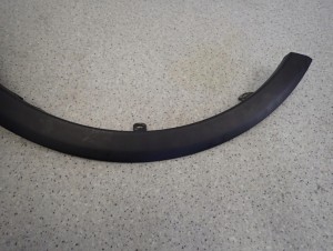 FIAT SEDICI 06- LISTWA BŁOTNIKA PRZEDNIA LEWA 4/9 MINIATURA