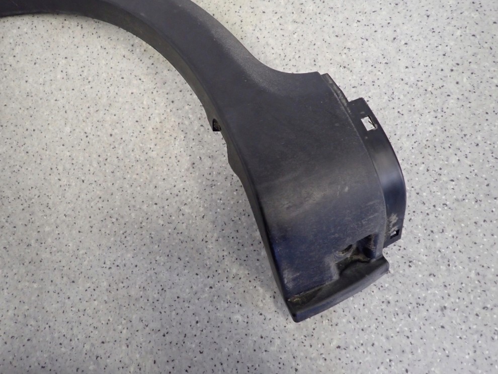 FIAT SEDICI 06- LISTWA BŁOTNIKA TYLNA PRAWA 2/11