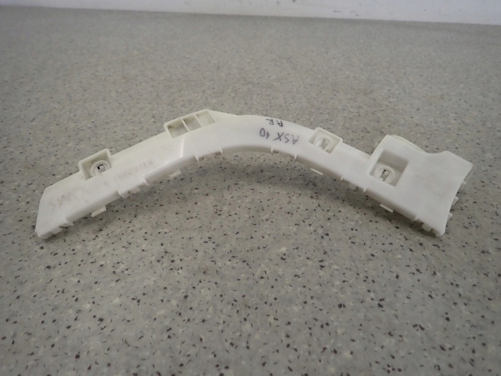 MITSUBISHI ASX 10-16 ŚLIZG ZDERZAKA TYLNY PRAWY 2/4