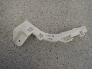 MITSUBISHI ASX 10-16 ŚLIZG ZDERZAKA TYLNY PRAWY 1/4 MINIATURA