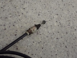 MITSUBISHI ASX 10-16 LINKA OTWIERANIA MASKI 2/4 MINIATURA