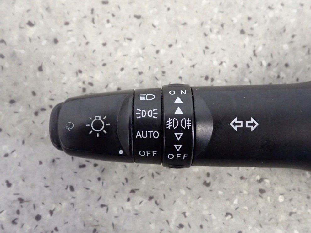 MITSUBISHI ASX 10-16 PRZEŁĄCZNIK ŚWIATEŁ XENON 2/5