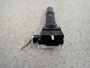 MITSUBISHI ASX 10-16 PRZEŁĄCZNIK ŚWIATEŁ XENON 3/5 MINIATURA