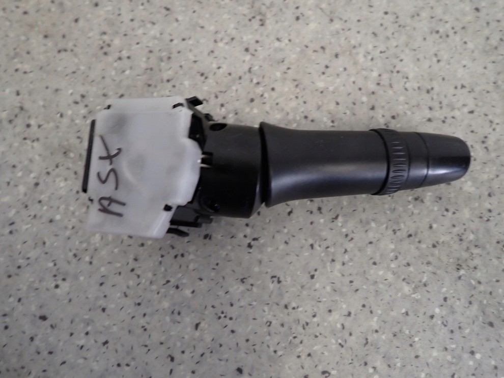 MITSUBISHI ASX 10-16 PRZEŁĄCZNIK WYCIERACZEK 4/4