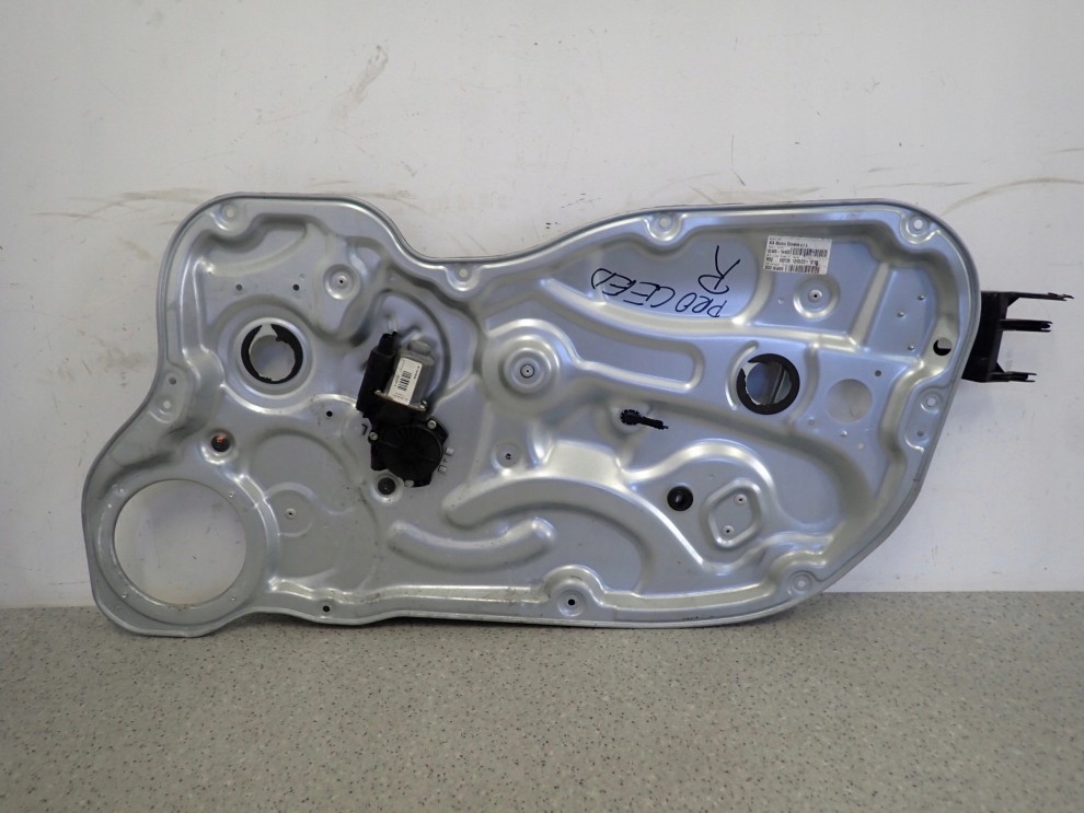 KIA PROCEED PRO CEED 08-12 PODNOŚNIK SZYBY PRAWY 1/4