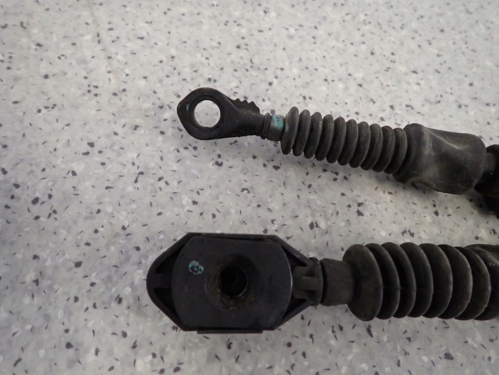 SUZUKI SPLASH 1.3 DDDIS DIESEL 08- LINKI ZMIANY BIEGÓW MANUAL 2/7