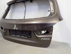 MITSUBISHI ASX 10- KLAPA BAGAŻNIKA C06A 4/16 MINIATURA