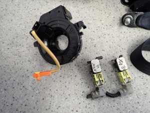 MITSUBISHI ASX 10-16 DESKA ROZDZIELCZA PODUSZKI POWIETRZNE SRS 5/16 MINIATURA