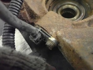 KIA PICANTO 08-11 ZWROTNICA PIASTA PRZEDNIA LEWA 5/5 MINIATURA