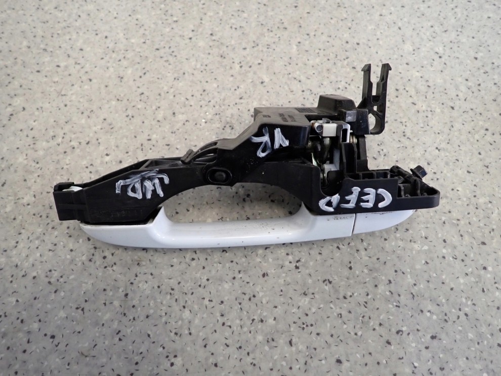 KIA CEED 06-12 KLAMKA PRZEDNIA PRAWA DRZWI 4/6