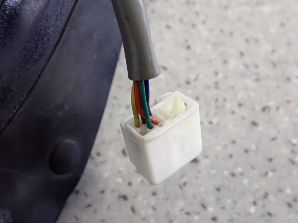 SUZUKI GRAND VITARA II 05-08 LUSTERKO LEWE EUROPA ZMA 10/10